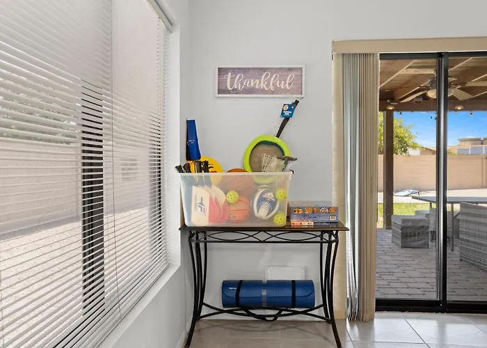 Spacious Stunning Ranch House, Hot-tub And Private Basketball Court, Near Westworld, Tpc *
