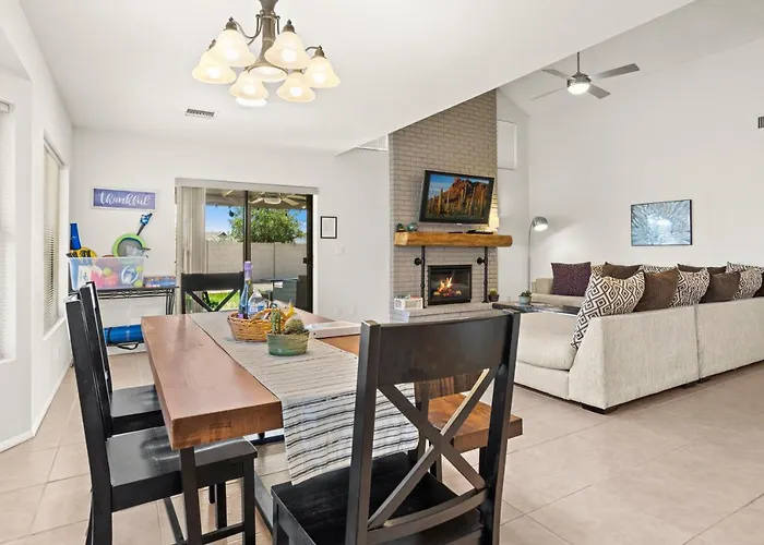 Apartment Spacious Stunning Ranch House, Hot-tub And Private Basketball Court, Near Westworld, Tpc Scottsdale